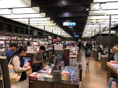 -诚品(信义店)