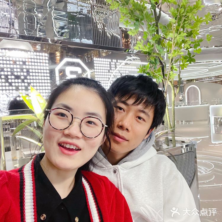 来七宝宝龙广场，打卡3号仓库啦