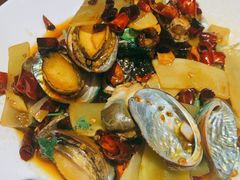 辣炒小鲍鱼-丹东立强海鲜烧烤·牛B大串(星海店)