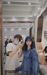 点击看大图 -V8潮牌·接发烫染连锁