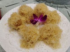 沙律脆丝虾球-广州酒家(文昌总店)