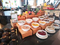 自助调料区-锦厨自助餐厅·海鲜·牛扒(海口索菲特大酒店)