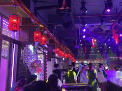 -喜鹊音乐酒馆(西街店)