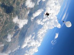 -乐飞跳伞广东云浮基地