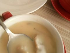 鸡蓉蘑菇汤-必胜客(集美杏东店)