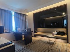 -上海龙之梦万丽酒店