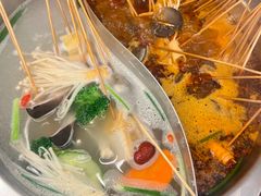 -牛串门串串香(东直门簋街总店)