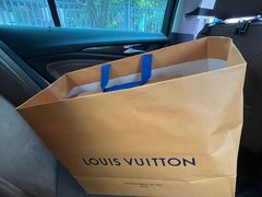 -LV路易威登(德基广场店)