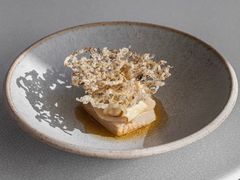 Pork jowl ，Trotter broth , mushrooms , abalone -码头餐厅