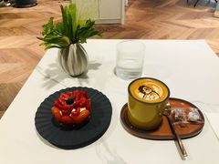 -潮一不贰·法式甜品·生日蛋糕·西式简餐(外滩店)