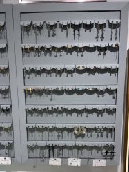 -AI艾耳·专业手工耳洞·穿孔美学馆