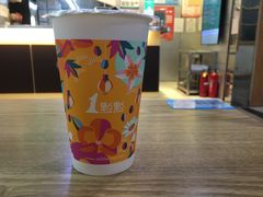 波霸奶绿-1点点(香港名店街店)