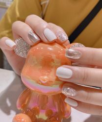 -雅洁美甲美睫