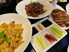 -皇城根·烤鸭·鱼头·家常菜(欧亚大观乐活城店)