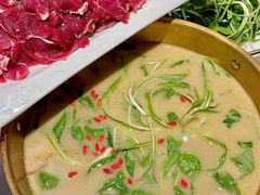 -钰湘宴·剁椒鱼头王(岳麓望月公园店)