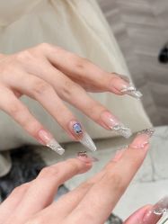 -By.2一站式美甲美睫