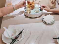 -荷花亭·湖北融合菜(中商广场店)