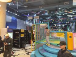 -反弹蹦床公园·亲子乐园·团建·派对(尚品奥莱店)