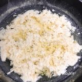 家里蔬菜粮食紧张 我就打起了黄豆的主意哈哈  图一