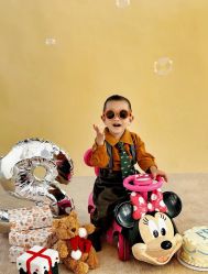 -小脚丫专业儿童摄影店