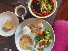 -飨食汇全日制餐厅·昆山皇冠假日酒店(九方店)