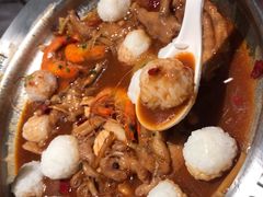 鸡爪煲-胖哥俩肉蟹煲(湖滨银泰in77店)