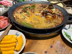 -四小区火锅·巷子里的重庆火锅(花照壁店)