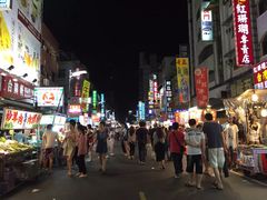 -六合夜市
