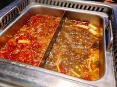 麻辣和菌汤鸳鸯锅-大隐·成都火锅Bistro(合生麒麟新天地店)