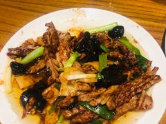 -泉畔人家·老济南经典鲁菜(大明湖店)