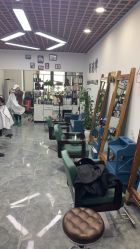 -V8潮牌·接发烫染连锁