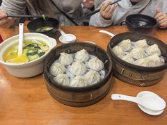 -莱莱小笼·乔艾