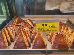 -鲍师傅糕点(江苏路店)