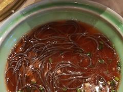 -帅巴人舅母子腊蹄民俗村