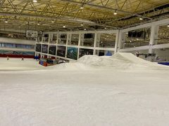 -乔波室内滑雪场