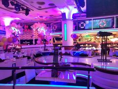 -巴特餐饮6加1音乐餐吧·新疆菜