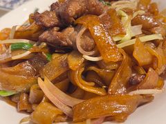干炒牛河-稻香酒家·34年老字号·港式粤菜(汉街店)