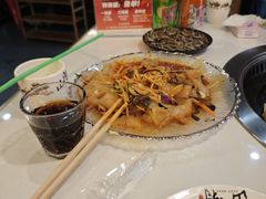 -哈尔滨烧烤·山河村铁锅炖(交大店)