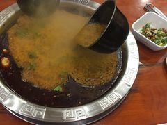 -刘胖娃鱼庄·特色肥肠鱼(杨家坪店)