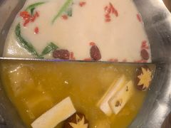 红颜花胶鸡锅-湊湊火锅·茶憩(杭州湖滨银泰in77店)