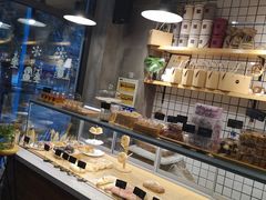 -研麦家面包(亚泰华府店)