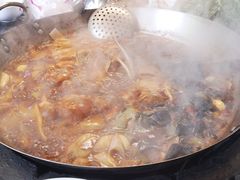 柴锅炖水库鱼-姥家大锅台水库渔家
