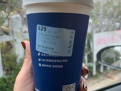 -瑞幸咖啡(华东理工大学商学院店)