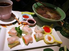 -越弥越南传统美食馆