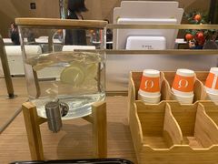 -桔子酒店(深圳东门湖贝地铁站店)