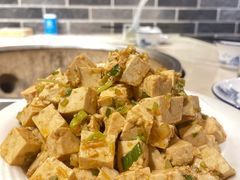 小葱拌豆腐-妈妈家铁锅炖(景诚园综合楼店)