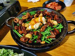 首尔一品肥肠-首尔大排档