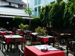 -Dash Teak House