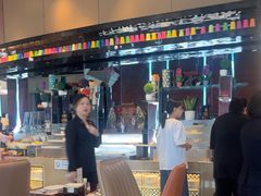 -荣誉国际酒店-云顶旋转餐厅