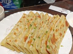 -东口码头·烧鸽子·鱼头泡饼·地方菜(金鹰悦城店)